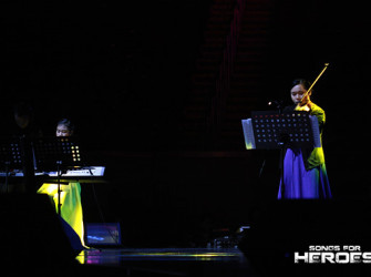 Bembe and Triposa Erese, UNTV’S home-grown talents, set the mood for the commemorative evening with a soothing performance of classical pieces.