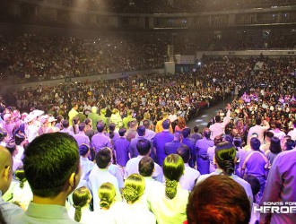A big crowd fills the Mall of Asia Arena to the brim to show support for the charity concert, Songs for Heroes 2.